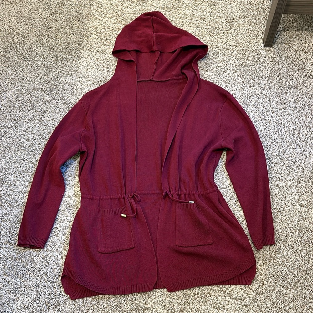 Long sleeve burgundy hooded sweater. Size large.